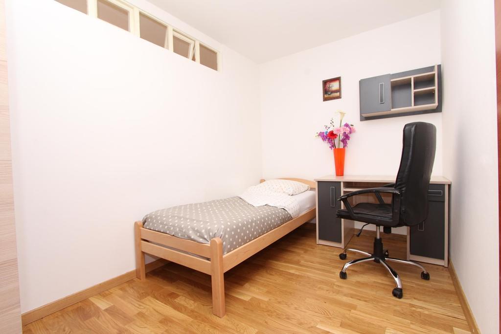 Apartment Ilinovic 罗维尼 外观 照片